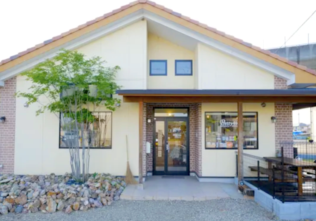 ワンちゃんと一緒に楽しめる憩いのカフェ「R’s CAFÉ」を訪ねてみた。